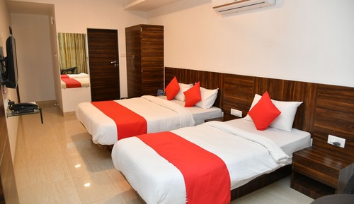 Standard Studio Suite, 1 Queen Bed, Smoking, River View