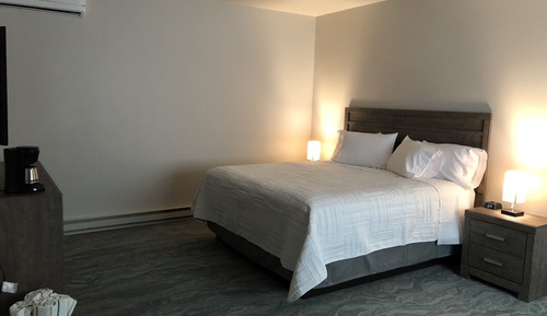 Deluxe Quadruple Room, 1 King Bed with Sofa bed, Non Smoking