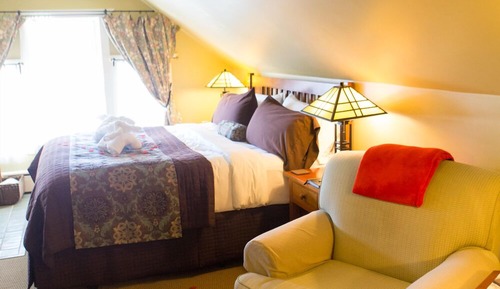 Luxury Single Room, Jetted Tub, Mountain View
