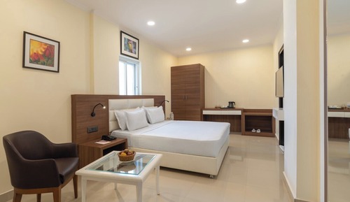 Executive Room