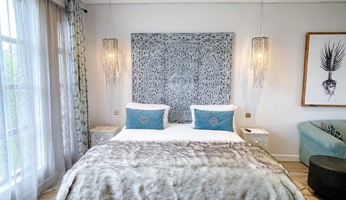 Junior Studio Suite