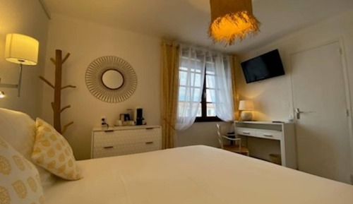 Double Room (Les Launes 4)