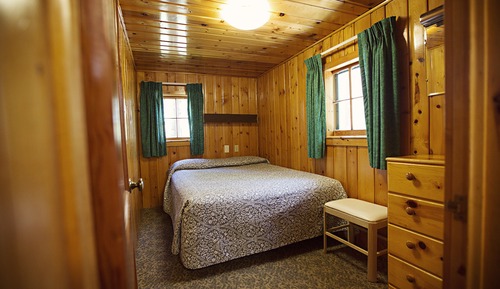 Traditional Cabin, 2 Bedrooms, River View