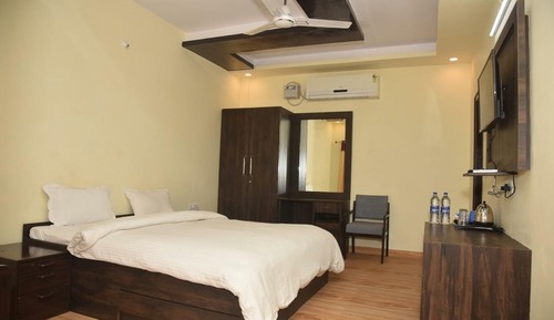 Deluxe Room, 1 King Bed, Resort View