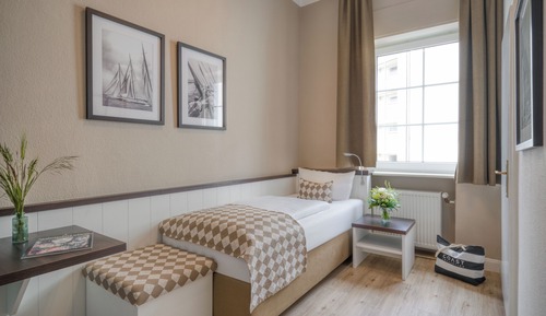 Single Room (Mini)