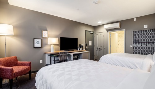 Standard Room, 2 Double Beds, Accessible Bathtub (Mobility)