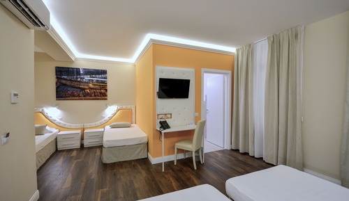 Comfort Quadruple Room