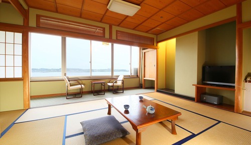 Standard Japanese-Style Room with 10 Tatami Mats - Shared Bathroom - Non-Smoking