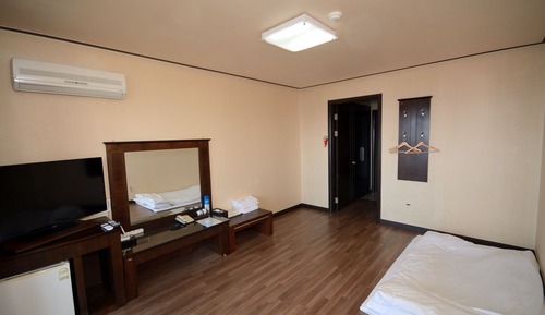 Ondol Room