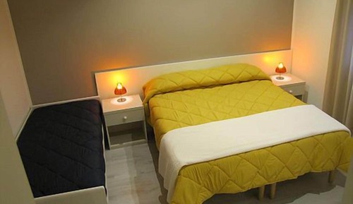 Double Room (Base 21B)