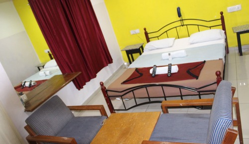 Double Room (Non AC)