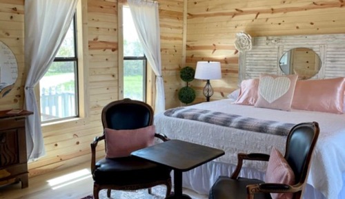 Romantic Cabin