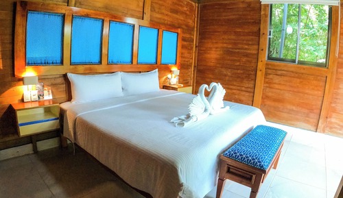 Deluxe Cabin, 1 King Bed
