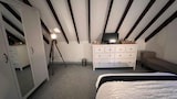 Double Room, Private Bathroom (Room 5)