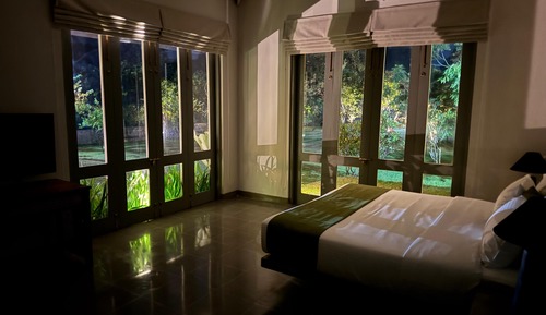 Luxury Villa, Garden View