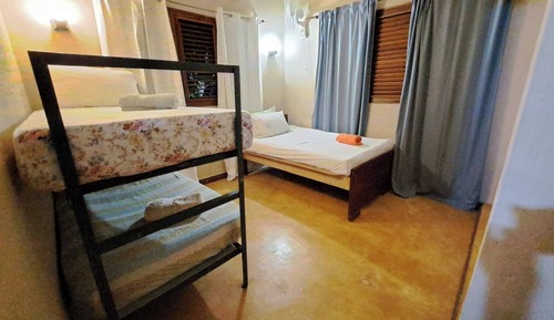 House, 3 Bedrooms, Smoking, Balcony