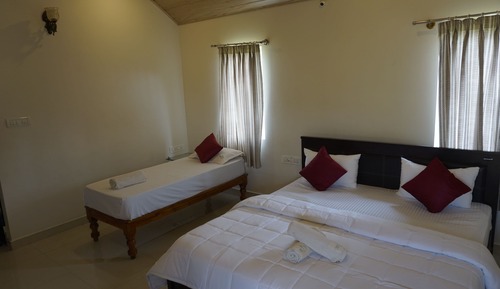 Deluxe Triple Room, Balcony, Pool View