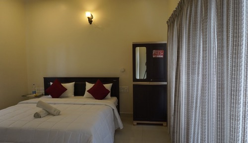 Deluxe Room, Balcony, Pool View