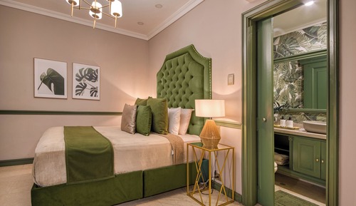 Classic Room, Courtyard View