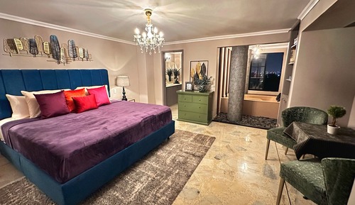 Comfort Apartment, 3 Bedrooms, Hot Tub, City View