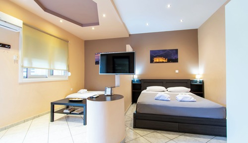 Deluxe Triple Room, Patio