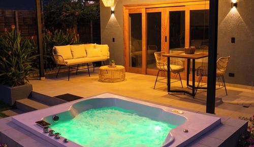 Cabin, 1 King Bed, Kitchenette, Garden View