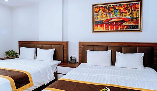 Family Triple Room, City View