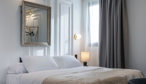 Luxury Penthouse, City View