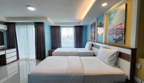 Deluxe Twin Room