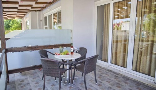 Economy Suite, Balcony, City View