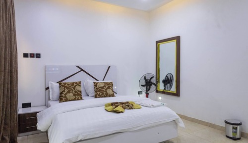 Apartment, 3 Bedrooms, Smoking, Balcony