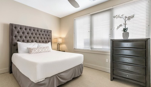 Signature Penthouse, 1 Queen Bed with Sofa bed