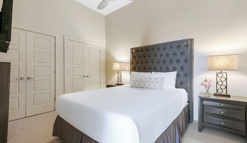 Classic Condo, 1 Queen Bed with Sofa bed