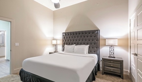 Deluxe Condo, 2 Bedrooms