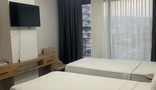 Studio Suite, Garden View