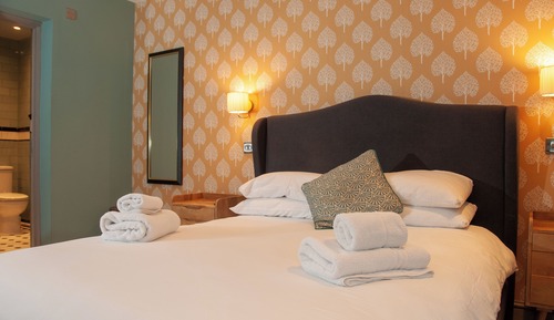 Standard Double Room, Garden View