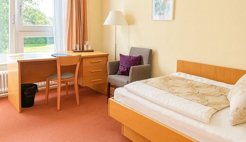 Standard Single Room, Garden View