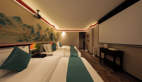 Standard Twin Room, Courtyard View