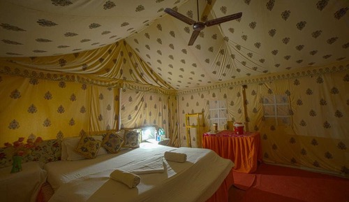 Deluxe Tent