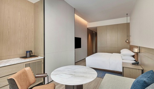 Room, 1 King Bed, City View