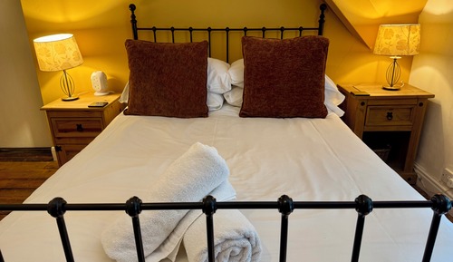 Double Room (room 9)