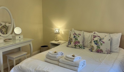 Room 2 Maple