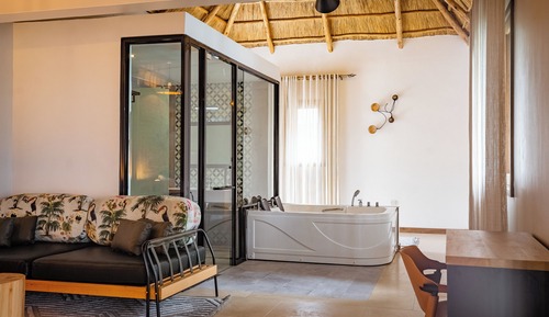 Deluxe Villa, Balcony, Lake View