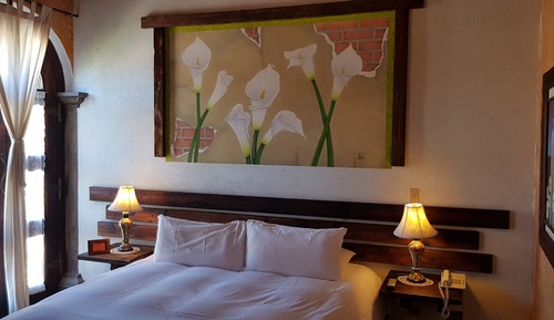 Suite, City View