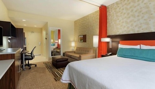 2 Queen Beds Studio Suite