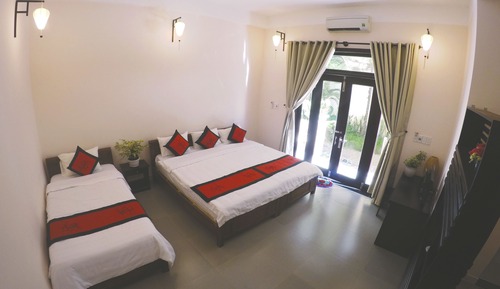 Triple Room