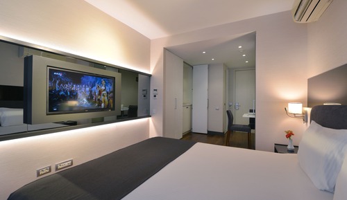 Deluxe Suite