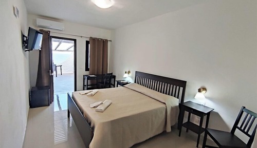 Dependance Room, separate building 400 meters away