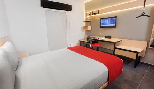 Room, 1 Queen Bed, Non Smoking