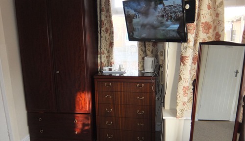 Double Room (Large)